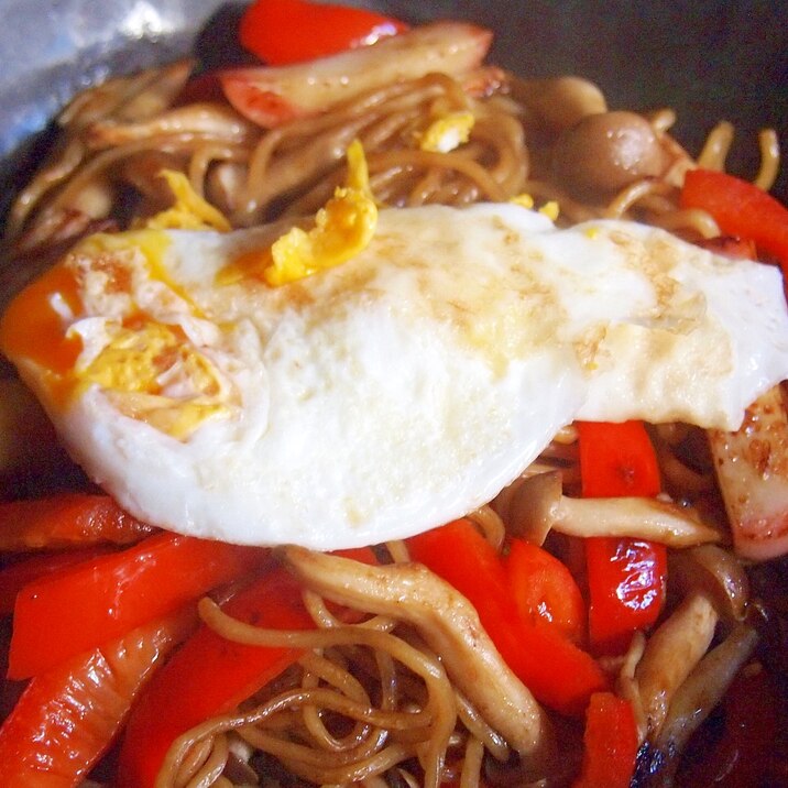 かまぼことパプリカのカレーオイスター焼きそば